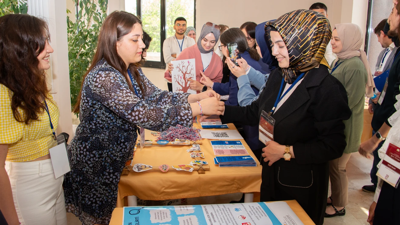 1. Ulusal Pediyatri Hemşireliği Öğrenci Sempozyumu gerçekleştirildi